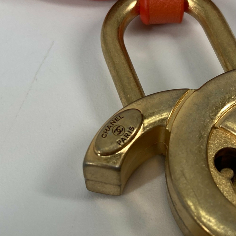 香奈兒 Coco Mark CC Filigree 化妝包，雙向鏈條肩背包，帆布/皮革，女款，紅色，全新-16