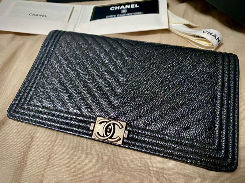 Chanel Boy 長夾 銀扣-1