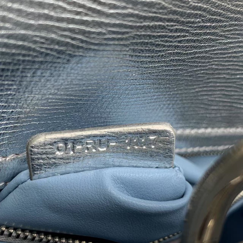 Dior 迪奧戴妃四格太空銀牛皮銀扣徽章肩帶手提包-4