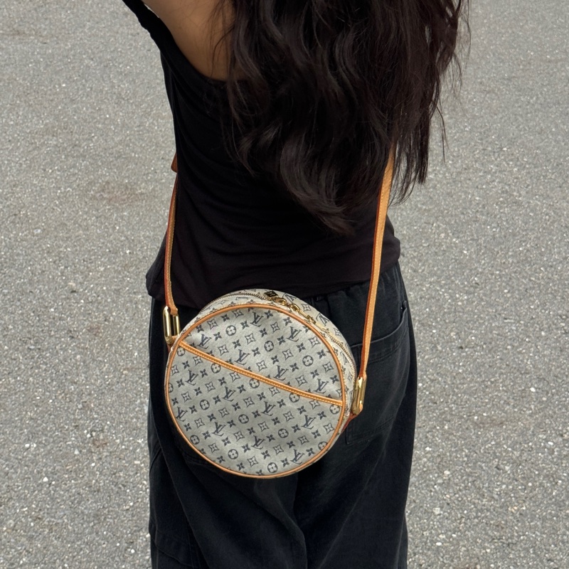 （超稀有⏰） LV 老花圓餅包 斜背包 專櫃10.3萬-1