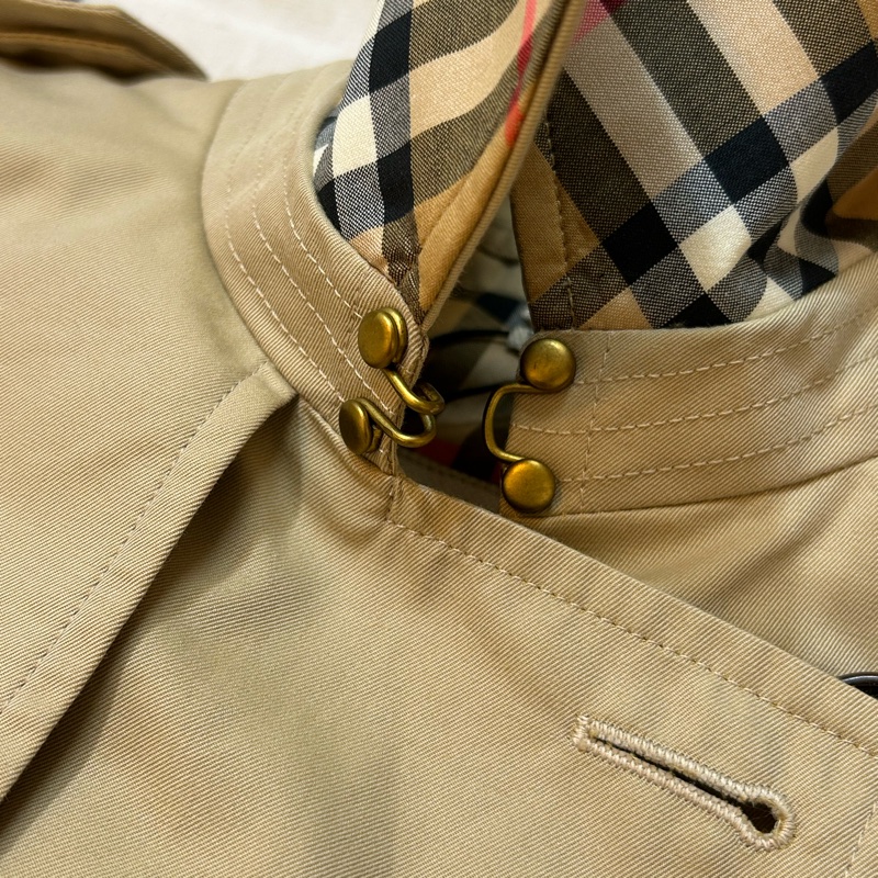 BURBERRY英國童款蜜色風衣4Y-7