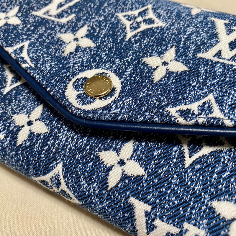 LV （ Louis Vuitton ) 牛仔布 長夾 秀款 （絕版品）-2