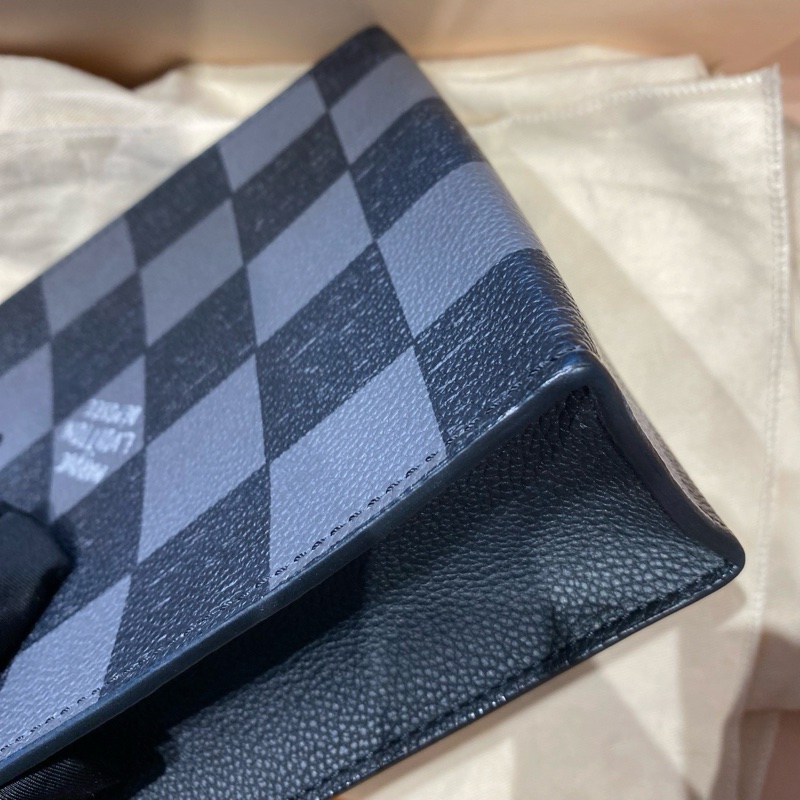 LV 日落系列 限定黑棋盤格 mini琴譜包-6