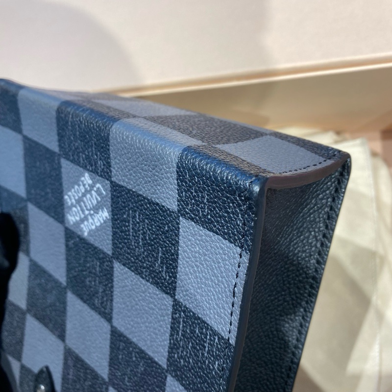 LV 日落系列 限定黑棋盤格 mini琴譜包-7