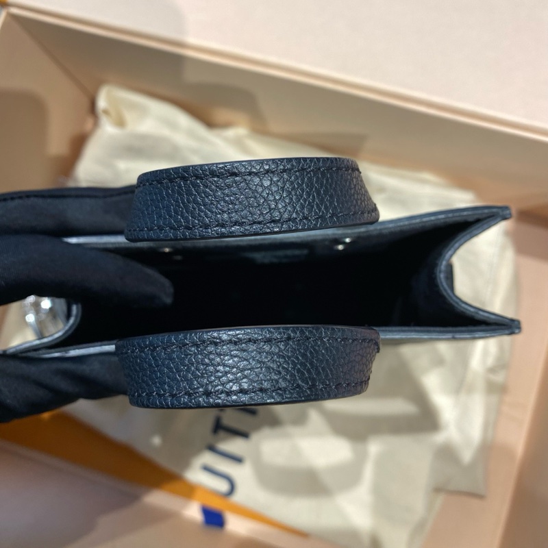 LV 日落系列 限定黑棋盤格 mini琴譜包-8