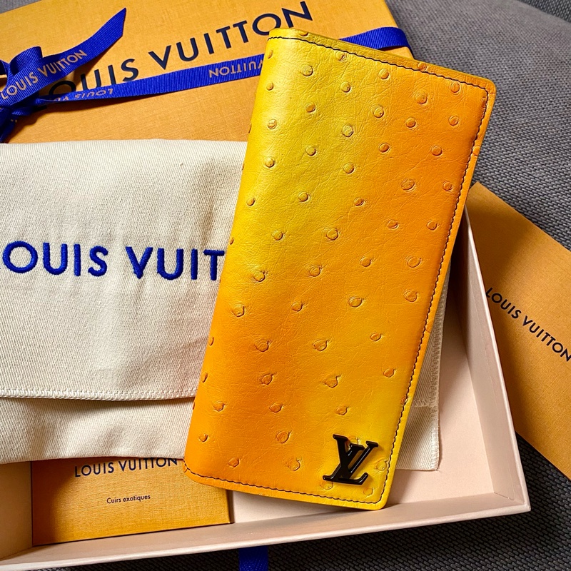 Louis Vuitton 鴕鳥皮 2024 長夾 （絕版品） (1人追蹤）-0