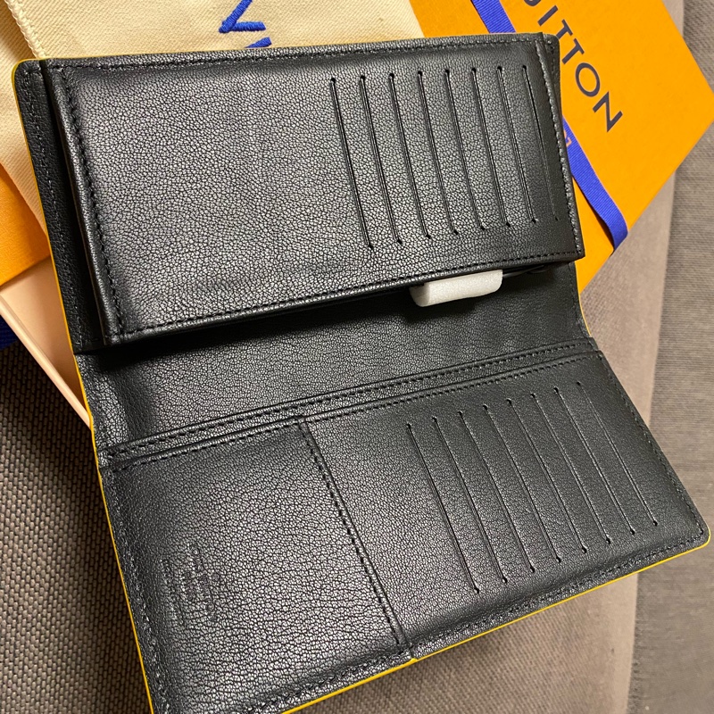 Louis Vuitton 鴕鳥皮 2024 長夾 （絕版品） (1人追蹤）-5