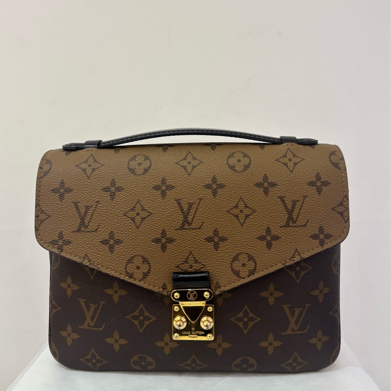 LV (M)Metis 拼色郵差包-0