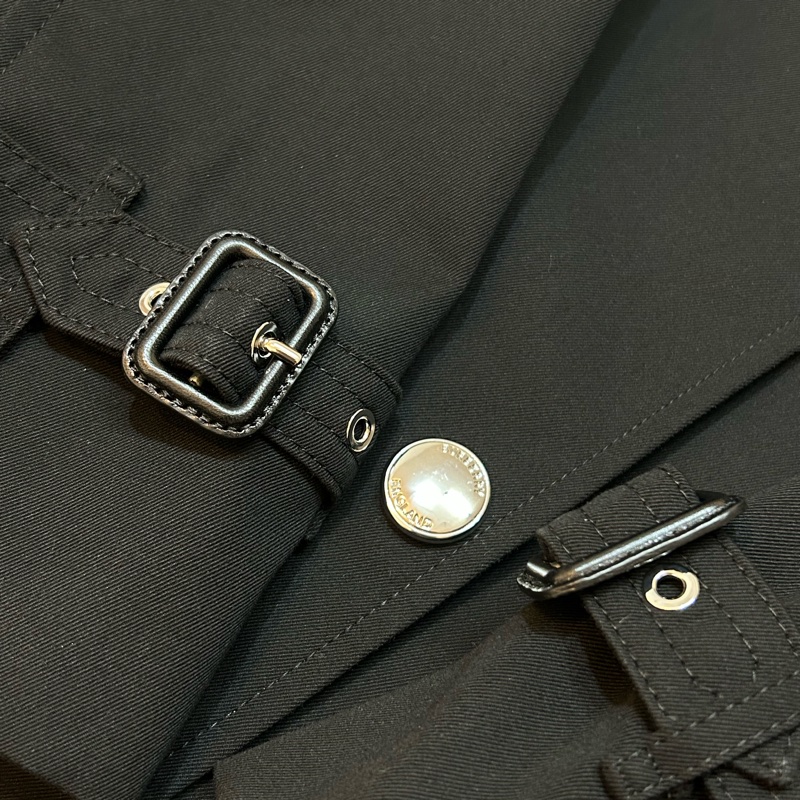 BURBERRY英國格紋翻領黑色風衣UK2-7