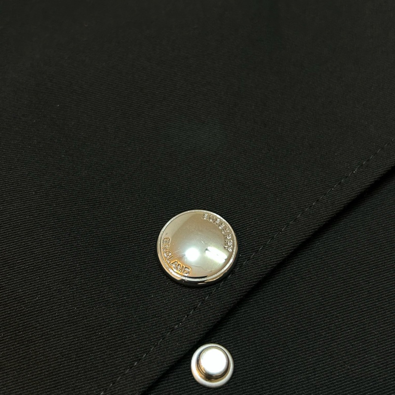 BURBERRY英國格紋翻領黑色風衣UK2-9