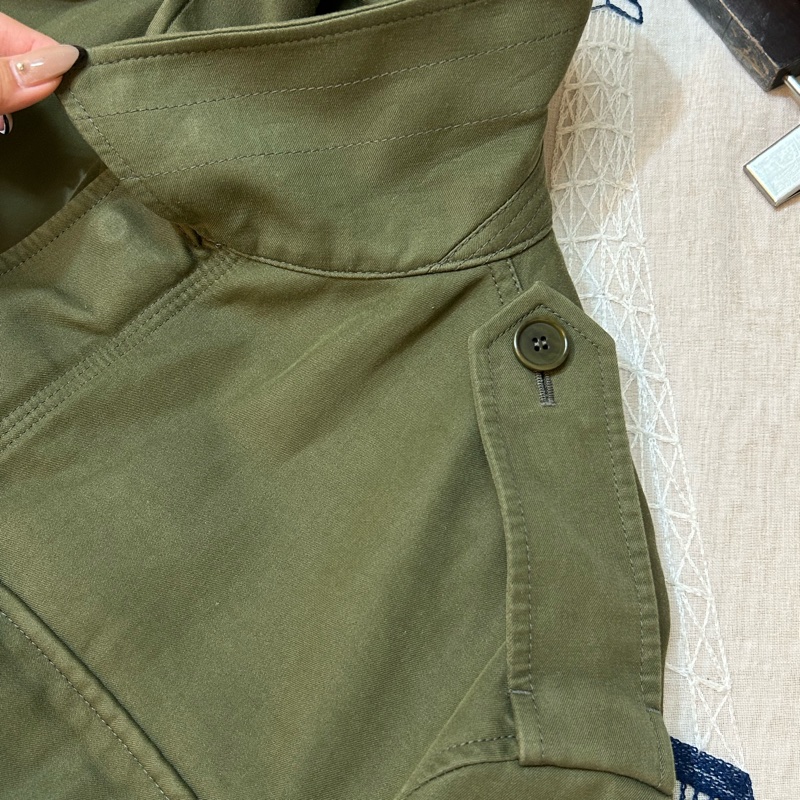 BURBERRY英國男款軍綠外套48號-8