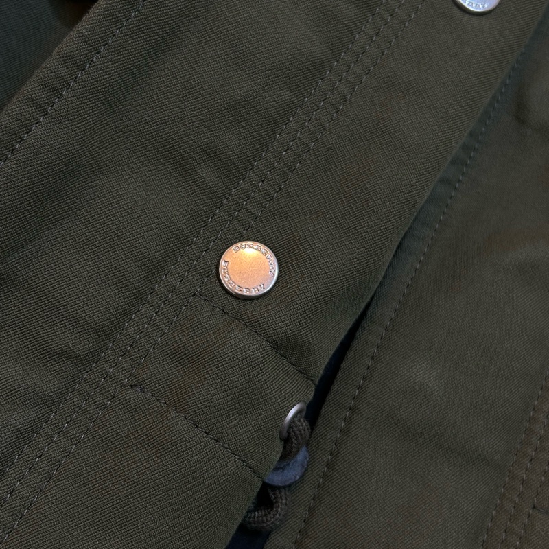 BURBERRY英國男款軍綠外套48號-17