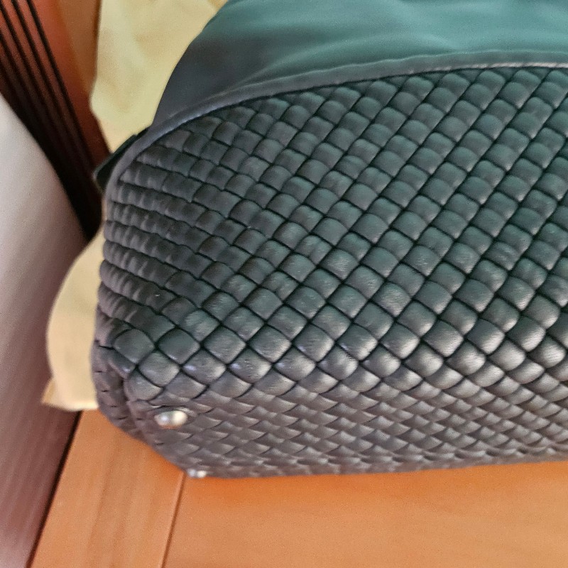 bv黑色編織全皮包-11