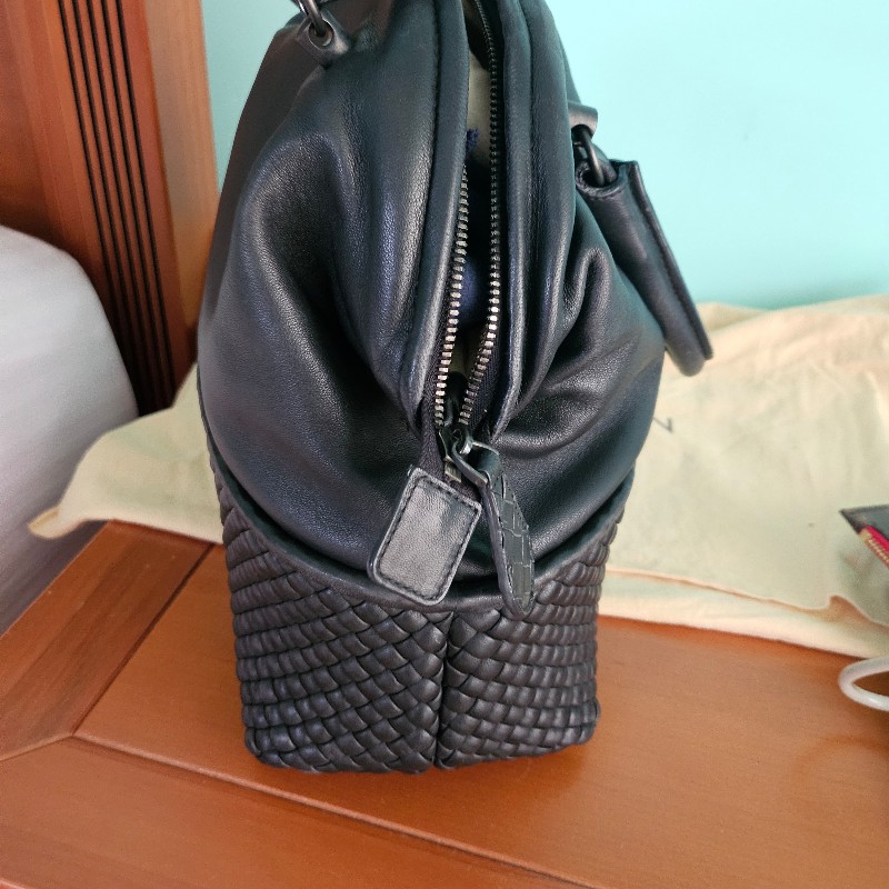 bv黑色編織全皮包-22