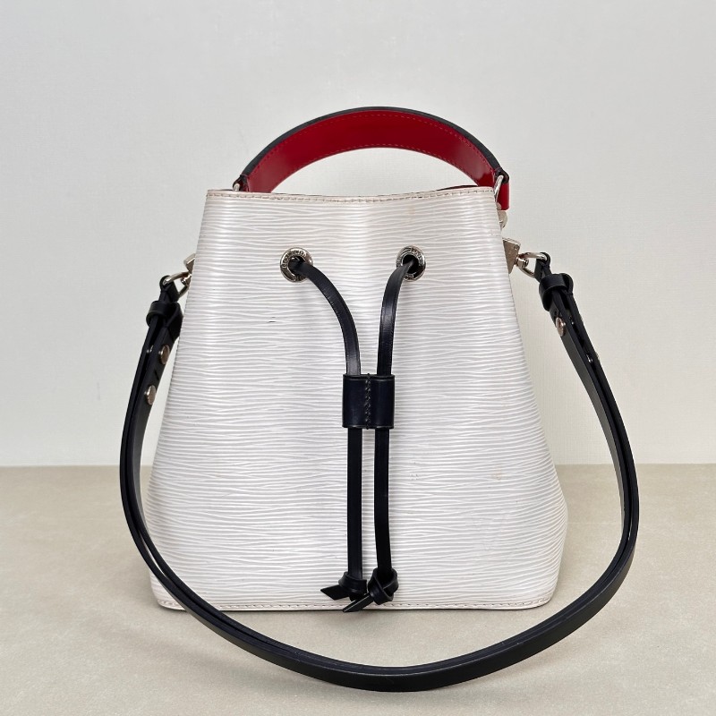 Lv/路易威登 NEO NOE BB白色水波纹 拼色水桶 19年 尺寸20x14x22cm-0