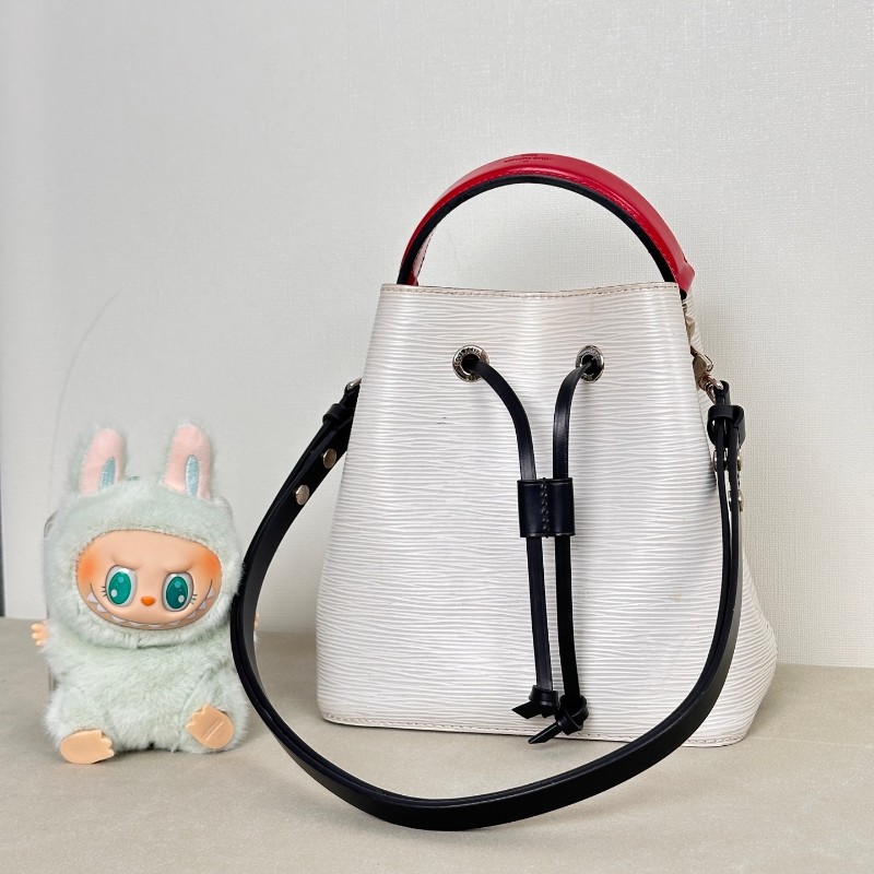 Lv/路易威登 NEO NOE BB白色水波纹 拼色水桶 19年 尺寸20x14x22cm-1