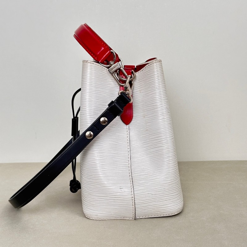 Lv/路易威登 NEO NOE BB白色水波纹 拼色水桶 19年 尺寸20x14x22cm-2