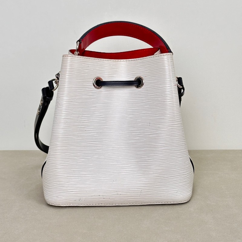 Lv/路易威登 NEO NOE BB白色水波纹 拼色水桶 19年 尺寸20x14x22cm-4