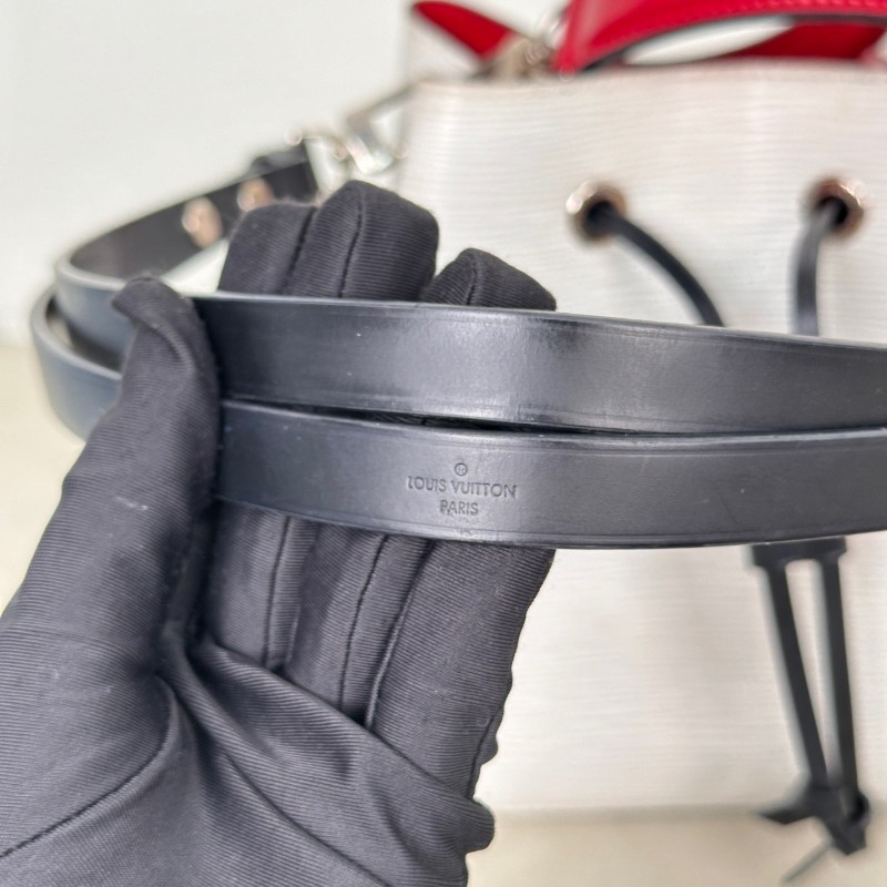 Lv/路易威登 NEO NOE BB白色水波纹 拼色水桶 19年 尺寸20x14x22cm-18