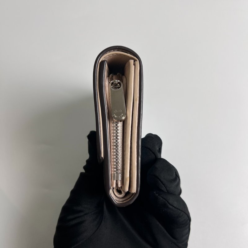 LV M81237/晶片款淺藍Mahina翻蓋短夾-3