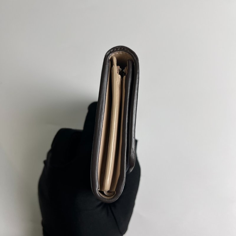 LV M81237/晶片款淺藍Mahina翻蓋短夾-4