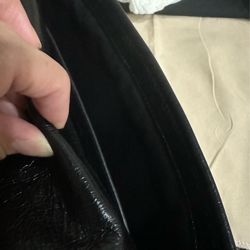 聖羅蘭 Niki Baby絎縫皺褶皮革單肩包黑色小牛皮銀鍊（小）-29