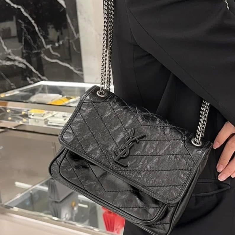 聖羅蘭 Niki Baby絎縫皺褶皮革單肩包黑色小牛皮銀鍊（小）-44