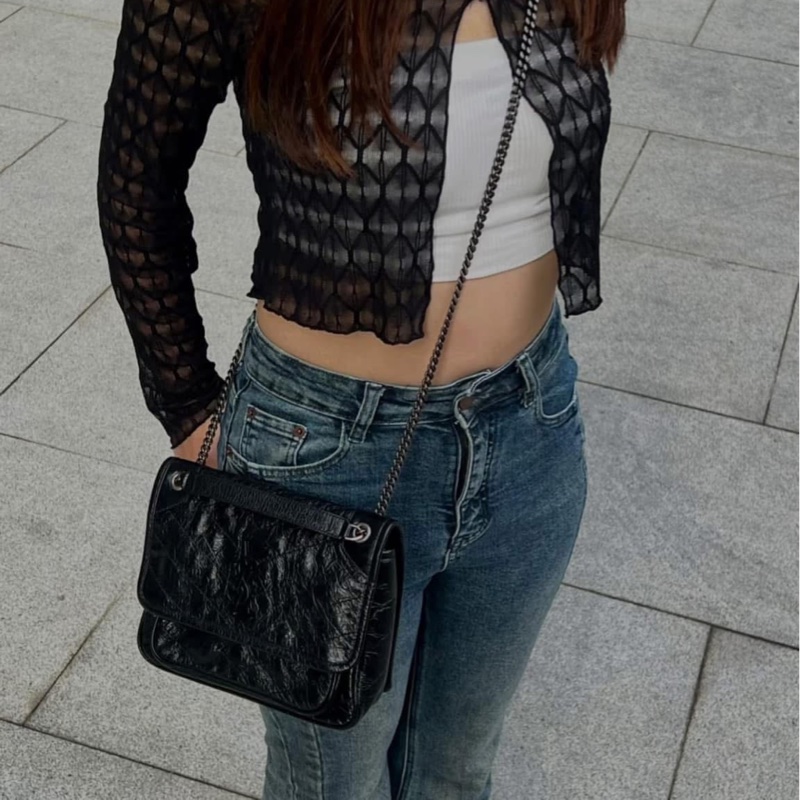 聖羅蘭 Niki Baby絎縫皺褶皮革單肩包斜肩包黑色小牛皮銀鍊（小）-45