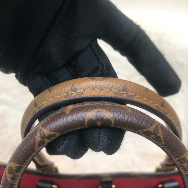 LV On the go Size PM Tote Bay XB749-16