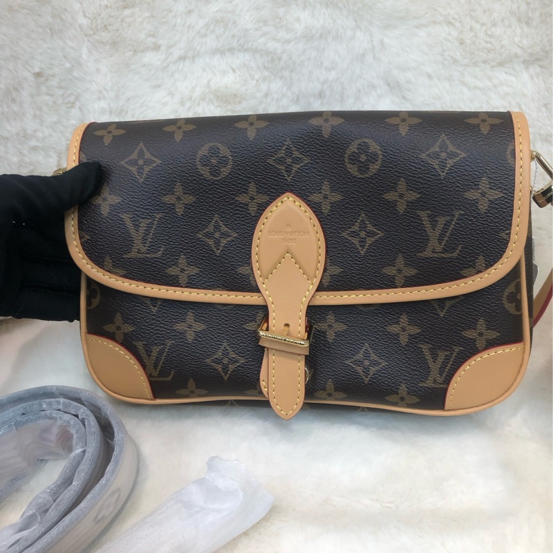 LV 老花法棍袋I575-0