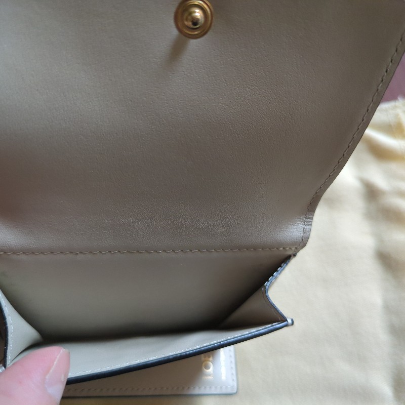 LOEWE三折皮革短夾-18