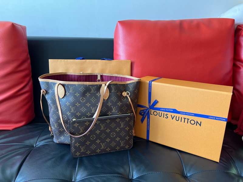 LV Neverfull MM-3