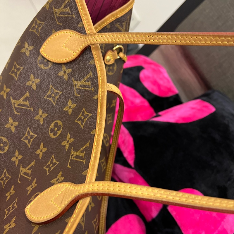 LV Neverfull MM-7