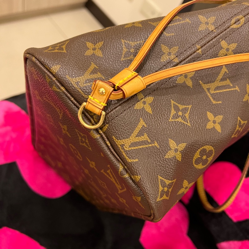 LV Neverfull MM-11