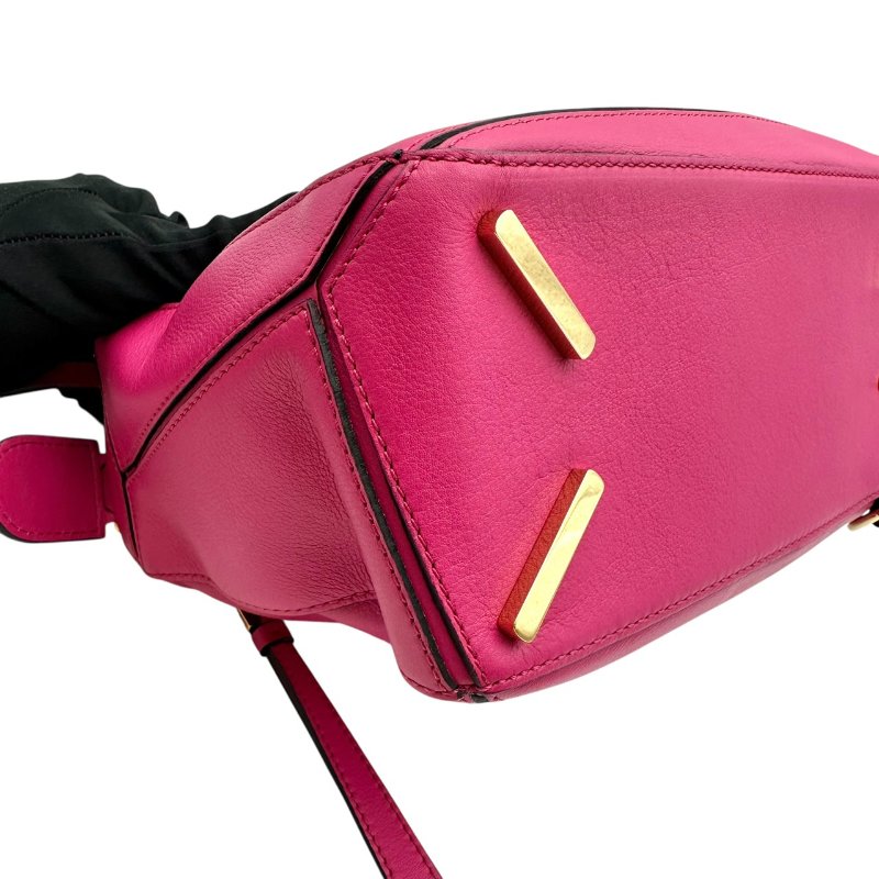 【美收精品】LOEWE PUZZLE 粉色肩背包B-786【隔月月中將轉賣至日本 上架期限30天】-6