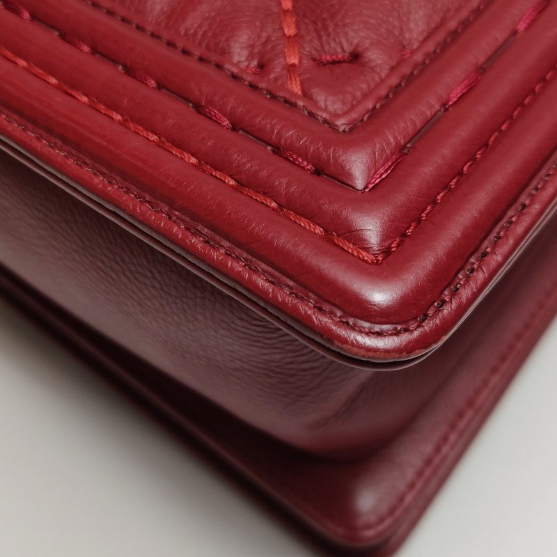 Chanel Leboy 季節限定款 大號 牛皮 明線 裝飾 方形 雙C 鎖扣 斜挎包 單肩包-19