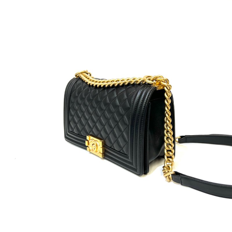 Chanel 黑牛皮菱格紋霧金釦boy25A67086-2