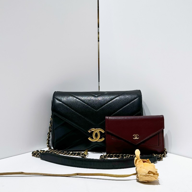 Chanel/香奈兒 黑金 V紋信封方胖子 羊皮 肩背包斜背包 有子包-0
