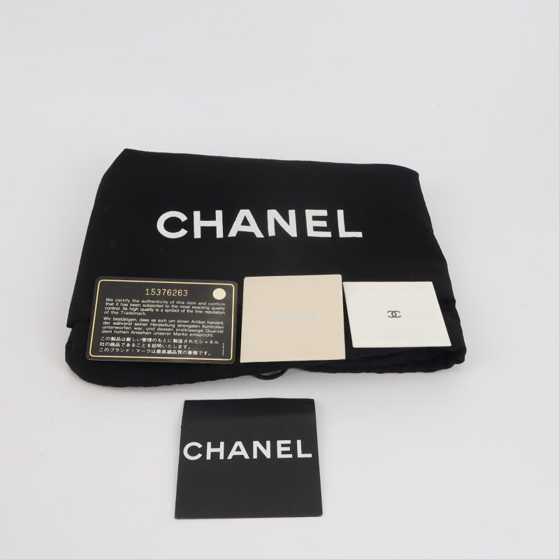 Chanel 羊皮 純色 菱格 絎縫 雙C Logo 單肩包-8