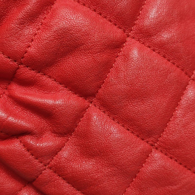 Chanel 羊皮 純色 菱格 絎縫 雙C Logo 單肩包-17