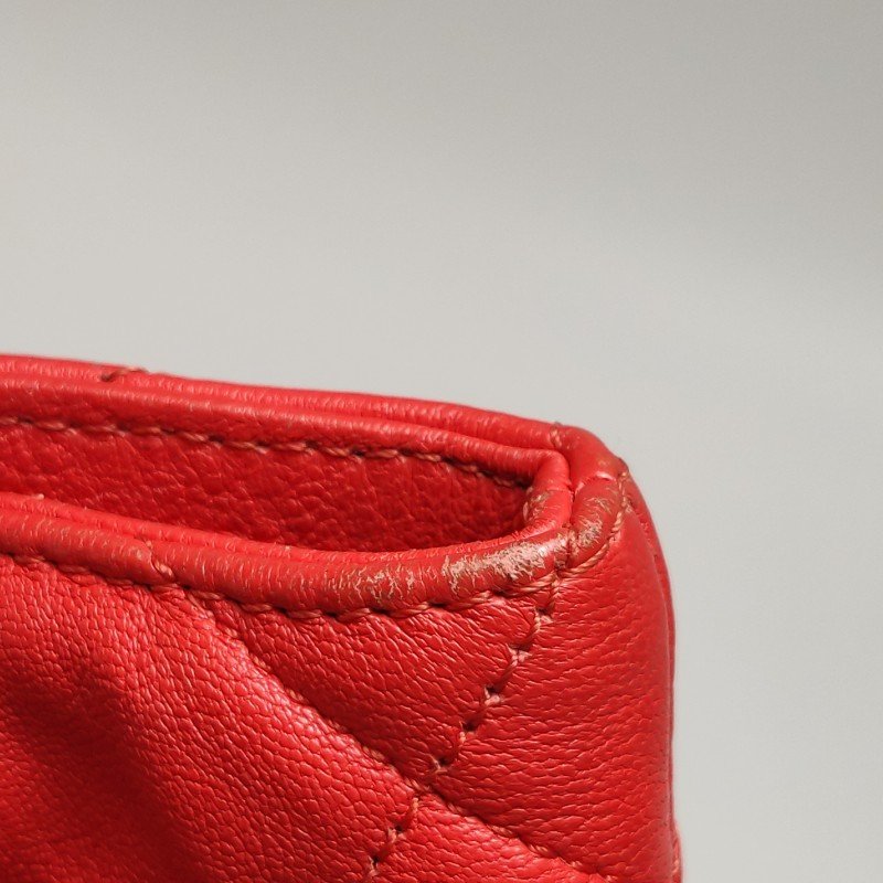 Chanel 羊皮 純色 菱格 絎縫 雙C Logo 單肩包-21