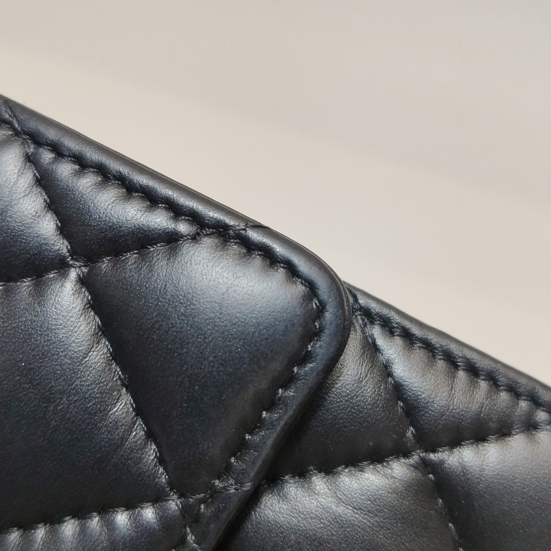 Chanel 2.55 Bag 牛皮 純色 菱格 矩形旋扣 錢包-13