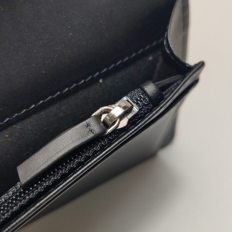 Chanel 羊皮 純色 字母 Logo 錢包-8