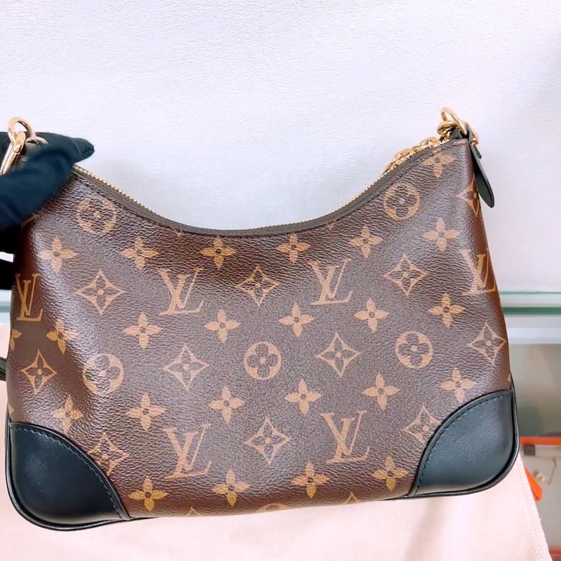 近新 Lv boulogne pm 黑牛角肩背包-8