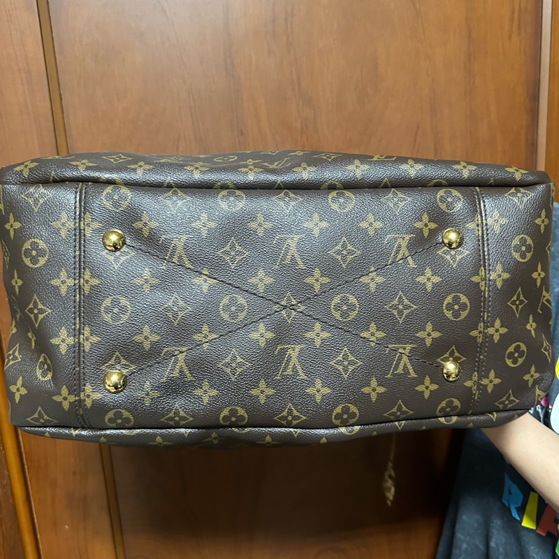 Louis Vuitton artsy bag-7