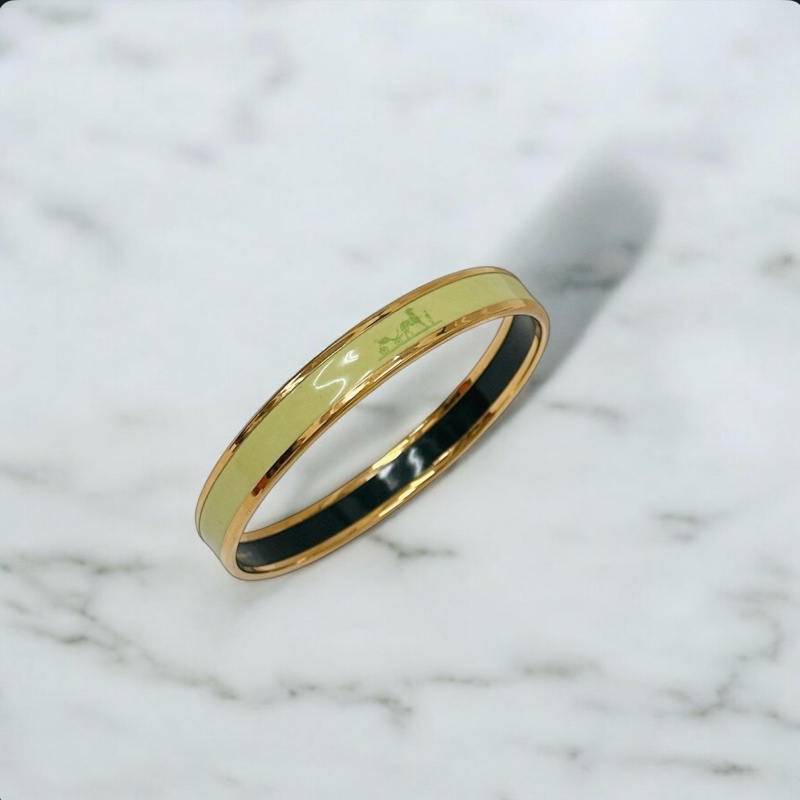 莉亞精品♡ Hermes 蘋果綠琺瑯手環 九新美品-0