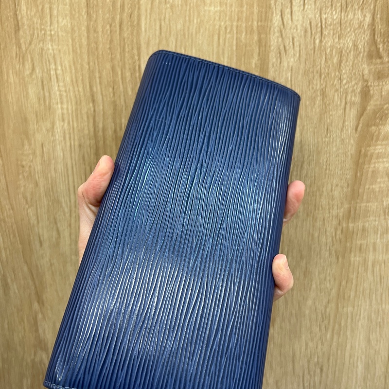LV 藍Epi牛皮銀釦下蓋6卡長夾M6359G-5