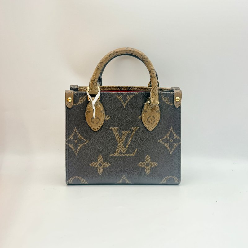 超熱門 Louis Vuitton ONETHEGO BB 字母logo叢林袋(可手提/斜揹)-0