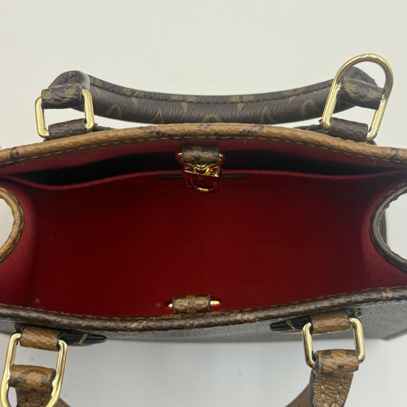 超熱門 Louis Vuitton ONETHEGO BB 字母logo叢林袋(可手提/斜揹)-4