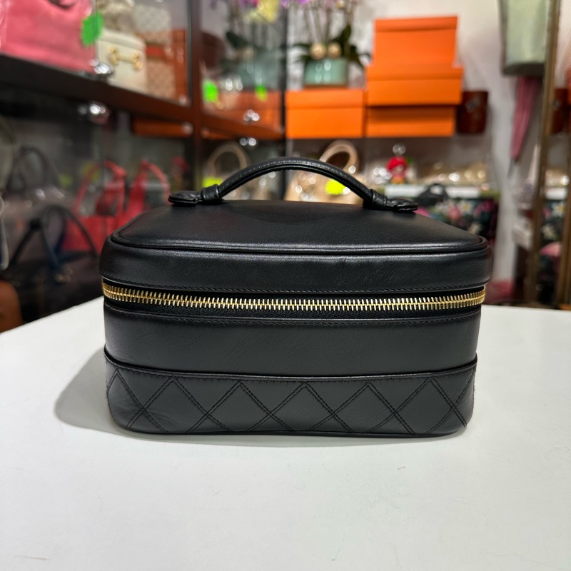 Chanel Vintage Vanity Case-0